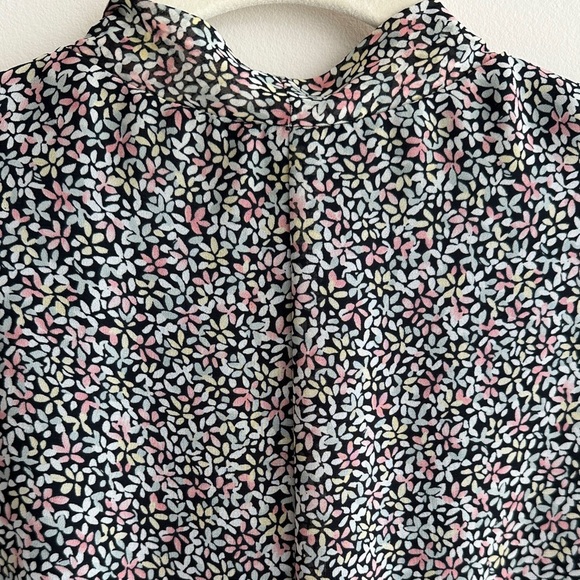 Nine West Floral Button Down Blouse, Multicolor Ribbon Tie Top, Size 6 - Picture 15 of 16